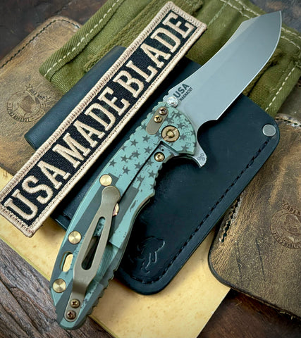 Battled Ammo Can Green Stars & Stripes Hinderer XM-18 3.5" Skinny Skinner Working Finish Ti Black G10 Magnacut Working Finish Blade Bronzed Out HW