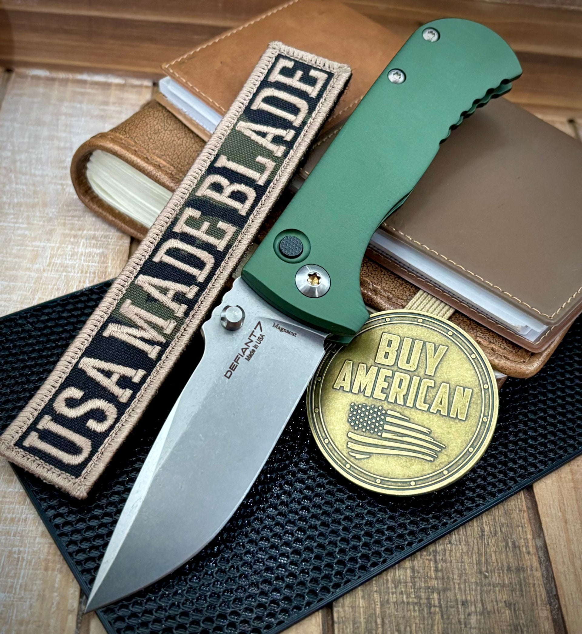 Defiant 7 Knives