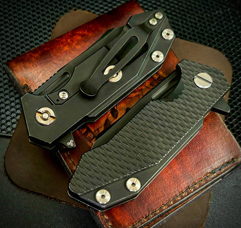 Wharnie Hinderer Half Track Gen 2 Full Ti Battle Black Handles with Battle Black Magnacut Blade