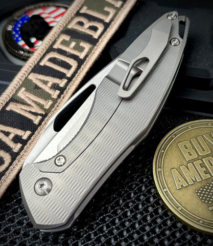 Non Flipper Koenig Mini Arius with M390 Burnished Blade with Polished Flats Plexa Ti and Silver Ti Hardware  MA211511111P