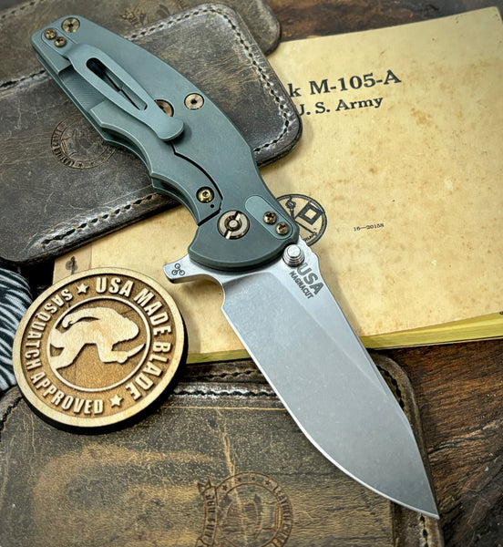 Ammo Can Green Hinderer Jurassic Slicer Translucent Green G10 Anodized Working Finish Ti Magnacut Stonewashed Blade Bronzed Out HW