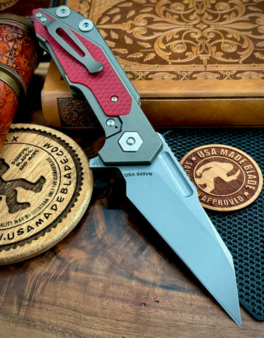 Hinderer Full Track Wharncliffe Battle Bronze Ti with Red G10 and Working Finish S45VN Blade - USA MB
