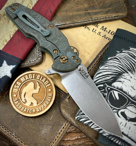 Topo Ammo Can Green Hinderer Jurassic Slicer Translucent Green G10 Anodized Working Finish Ti Magnacut Stonewashed Blade Bronzed Out HW Sasquatched Clip - USA MB