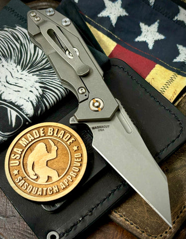 Wharnie Hinderer Half Track Gen 2 Textured Ti Working Finish Presentation Side, Smooth Ti Lockside Magnacut Working Finish Blade