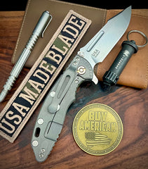 Hinderer XM-18 3.25 Fullered Harpoon Spanto FDE G10 Working Finish Ti and Stonewashed Magnacut Blade