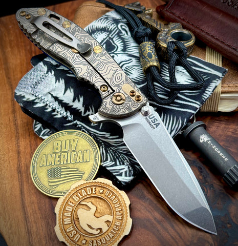 Topo Bead Blast Bronze Hinderer XM-18 3.5 Spanto Bead Blast Green Ti Blue/Black G10 Stonewashed Magnacut Blade with Bronzed Out HW