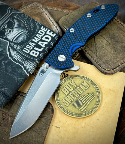 Skull Pattern Hinderer XM-18 3.5 Spanto Customized Battle Black DLC Ti Blue/Black G10 Stonewashed Magnacut Blade