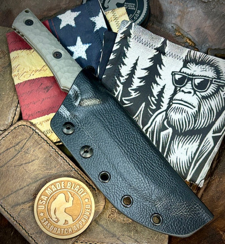 No7 Knife Company Hostile with Rock Pattern Grey G10 and Dark Stonewashed Nitro-V Steel