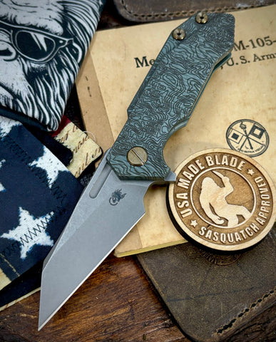 Double Topo Ammo Can Green Wharnie Full Ti Hinderer Half Track Gen 2 Textured Ti Magnacut Working Finish Blade and Sasquatched Clip - USA MB