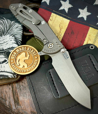 Hinderer XM-18 3.5" Skinny Skinner Textured Ti Working Finish Presentation side smooth Working Finish lockside Magnacut Working Finish Blade