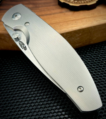 Three Rivers Manufacturing (TRM) Atom Liner Lock with 3D Pinstripe Titanium and Magnacut Steel - USA MB