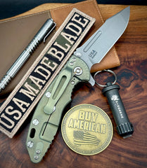 Hinderer XM-18 3.25 Fullered Harpoon Spanto Coyote G10 Battle Green Ti and Working Finish Magnacut Blade