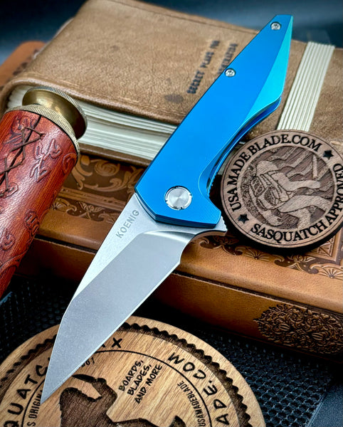 Koenig Mini Goblin Brightwash M390 Blade with Polished Flats Blue Anodized Ti Handles, Satin Ti Hardware, Stonewashed Back Spacer and Pocket Clip