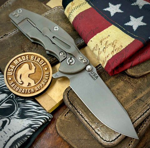 Hinderer Jurassic Slicer Black G10 Working Finish Ti Magnacut Working Finish Blade