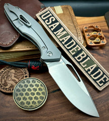 Koenig Arius Non-Flipper Plain Ti Burnished Blade with Polished Flats M390 AR2111111 - USA MB