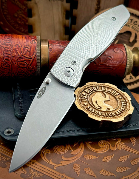 Three Rivers Manufacturing (TRM) Neutron 2 Liner Lock with 3D Lizard Skin Titanium and 20CV Steel