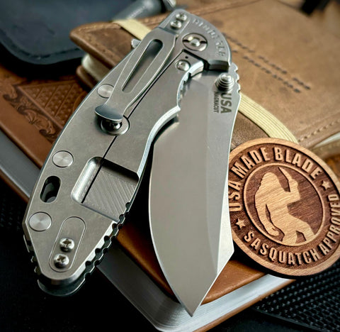 Hinderer XM-18 3.5" Skinny Skinner Stonewashed Ti Orange G10 Magnacut Stonewashed Blade