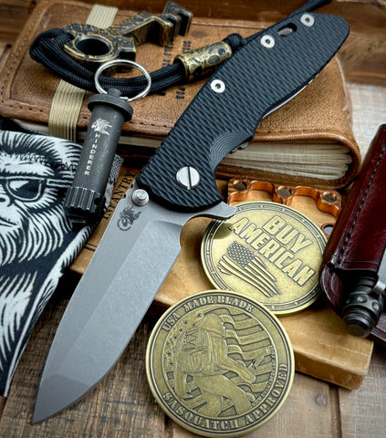 Hinderer XM-18 3.5 Spanto Working Finish Ti Black G10 Working Finish Magnacut Blade