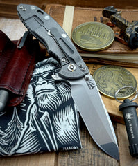 Hinderer XM-18 3.5 Spanto Working Finish Ti Coyote G10 Stonewashed Magnacut Blade