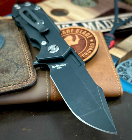 Battle Black Hinderer Half Track Harpoon Spanto Gen 2 Translucent Green G10 Battle Black Ti and Magnacut Blade